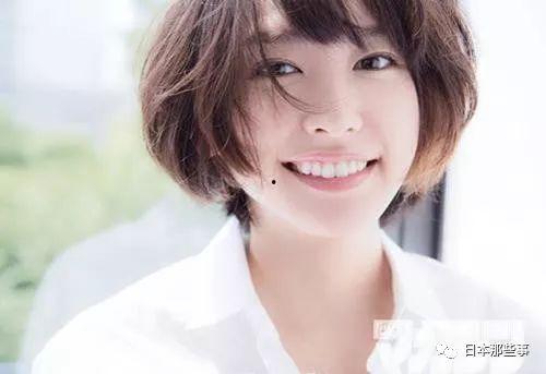 娱乐吃瓜酱非必要,吃瓜酱带你领略幕后风云  第3张