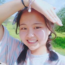 娱乐吃瓜群头像女,揭秘网红头像背后的女生故事  第1张