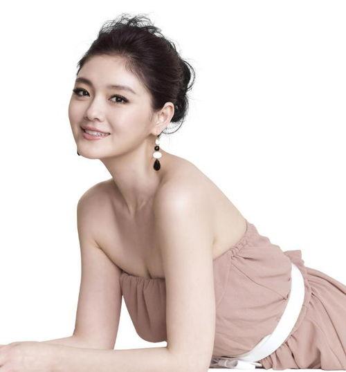 娱乐圈的人都在吃瓜大s,大S成焦点，瓜田李下谁主沉浮？